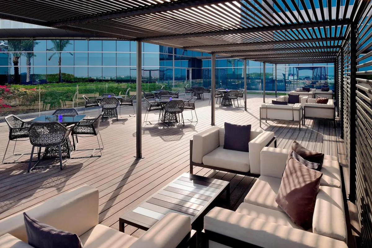 رستوران فضای باز هتل جی دبلیو ماریوت مارکوییز دبی